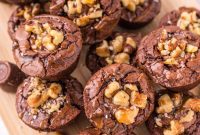 Turtle Brownie Bites
*Caramel Pecan Brownie Bites*