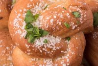 Buttery Garlic Knots