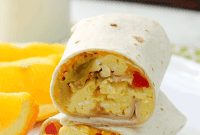 Hearty Bacon and Egg Breakfast Burritos