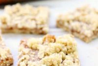 Tangy Raspberry Oat Bars