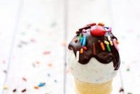 Cake Pops in Mini Ice Cream Cones
