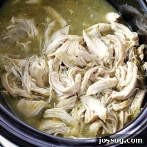 Slow Cooker Salsa Verde Chicken: Perfect for tacos and burritos Delicious Slow Cooker Salsa Verde Chicken for easy meals
