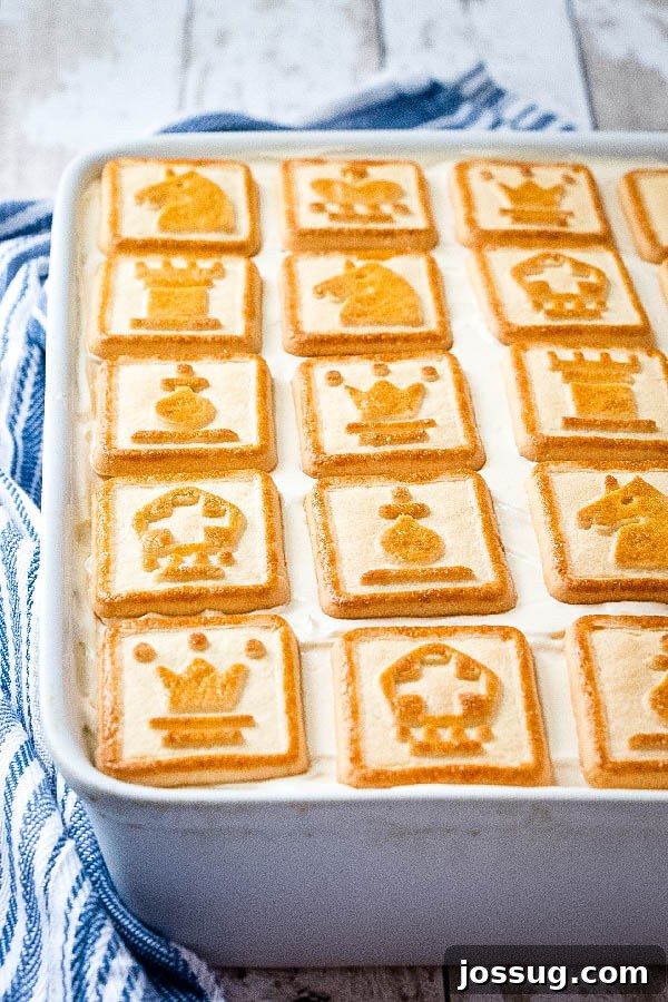 finished dessert in pan, Paula Deen's Banana Pudding