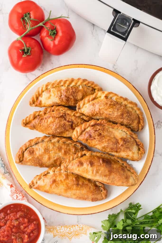 Crispy Air-Fried Beef Empanadas 13 If desired, serve these empanadas with a dipping sauce, such as salsa, chimichurri or even guacamole, for extra flavor.