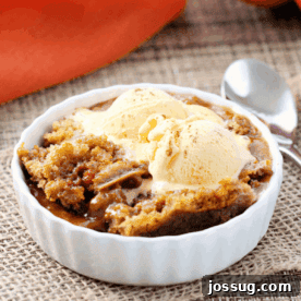 Autumn's Sweetest Pumpkin Creations 4 Slow Cooker Pumpkin Spice Lava Cake