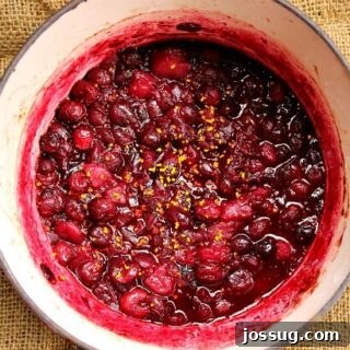 Cranberry Sauce That Everyone Will Love (Gluten-Free, Vegan, Paleo, Keto/Whole30 Option)