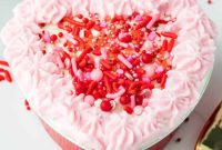 Valentine’s Day Mini Treat Cake