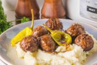 Slow Cooker Ranch Au Jus Meatballs