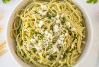 Creamy Mexican Verde Spaghetti (Espagueti Verde)