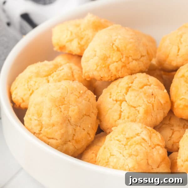 Jalapeño Margarita: Spicy Lime Cocktail Recipe 13 Cheddar cheese bites in a bowl