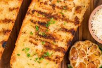 Crispy Grilled Garlic Bread with Herb Butter