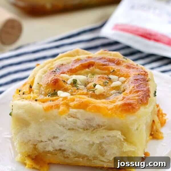 Cheesy garlic bread roll